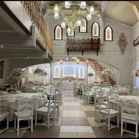 фортеця Otel *