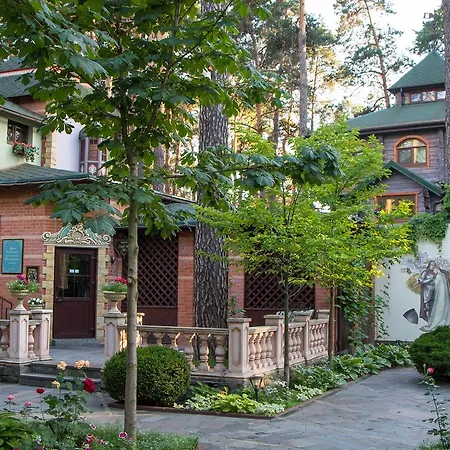 фортеця Otel *